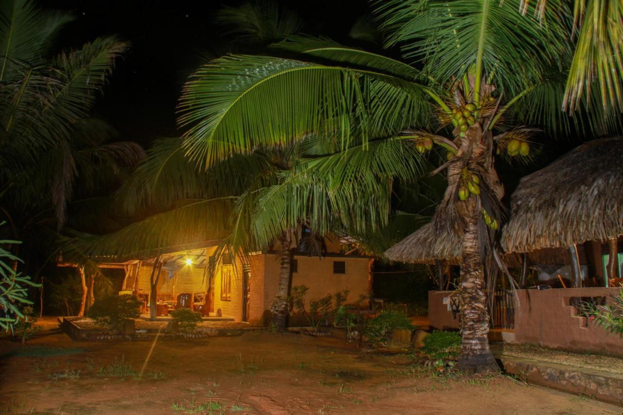 Yalaway Nature Villa Тіссамахарама Екстер'єр фото
